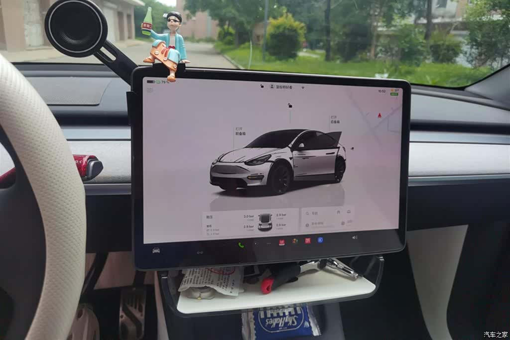 Tesla Model Y, 2023 14