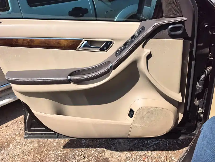 Mercedes-Benz R-class