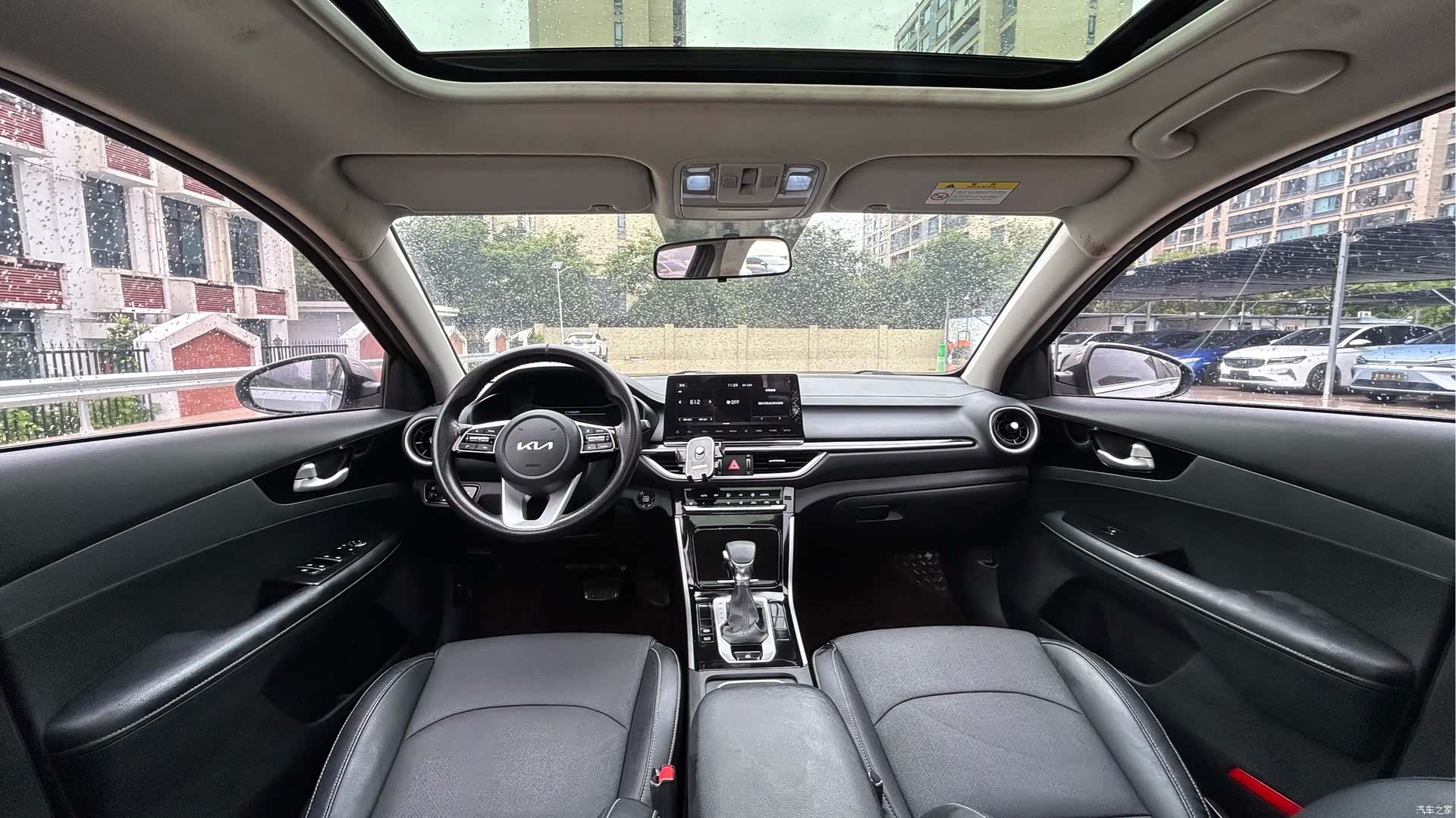 Kia K3, 2022 все фото