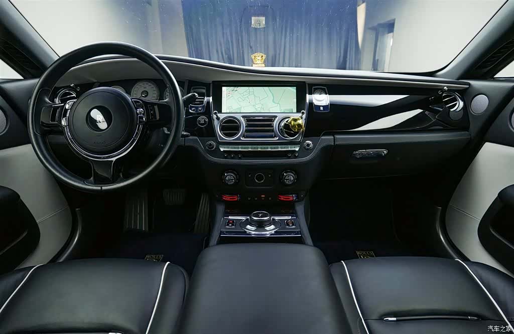 Rolls-Royce Wraith, 2017 10