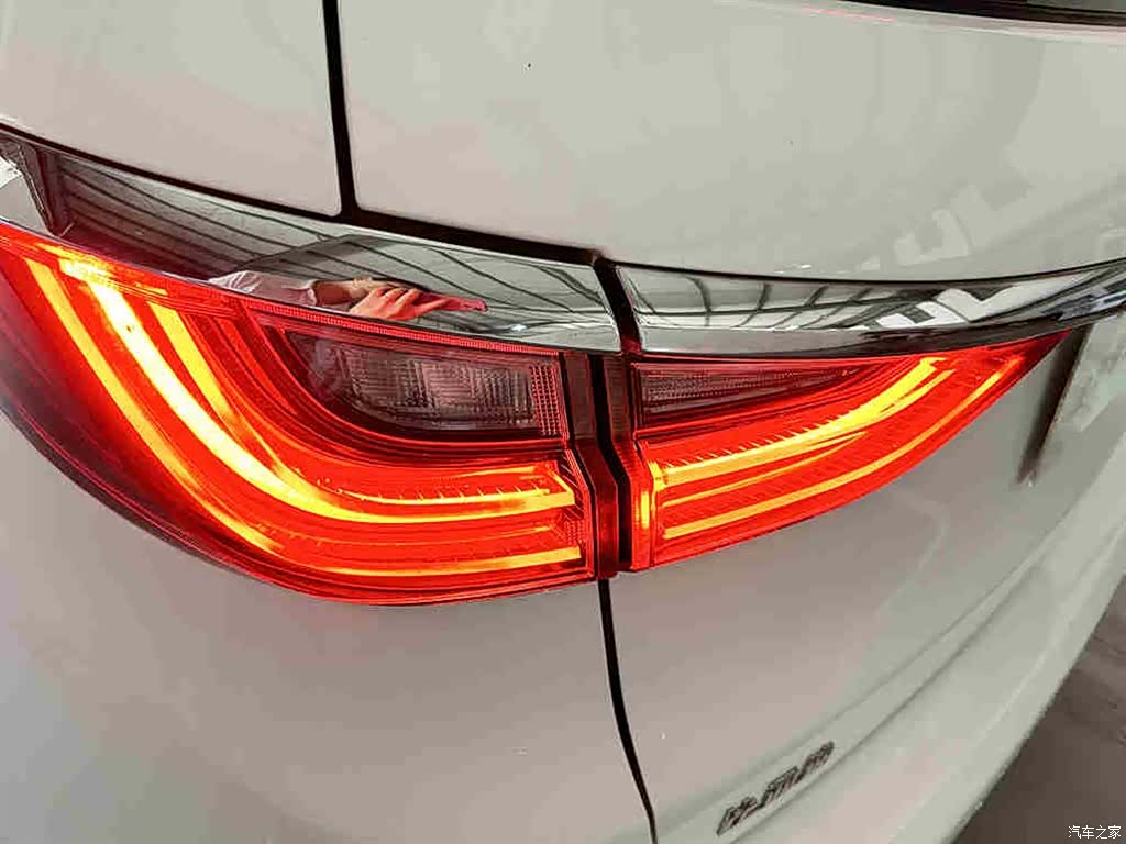 BYD Song, 2018 17