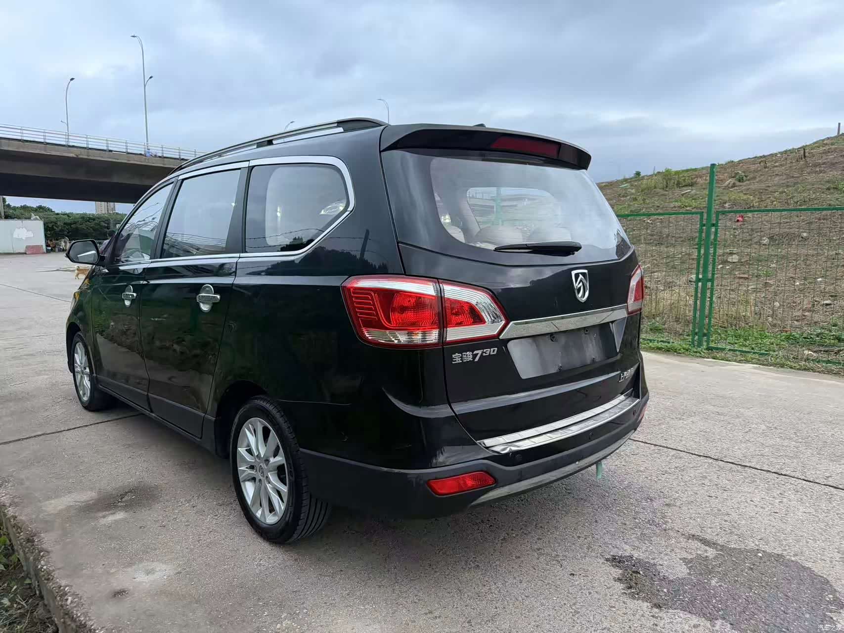 Wuling 730, 2015 14