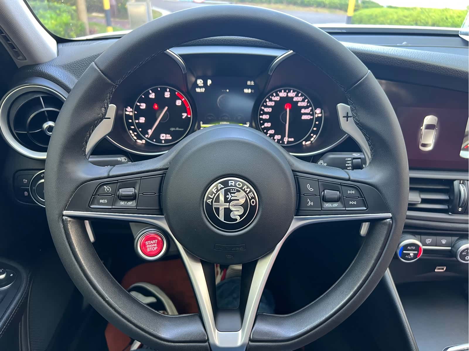Alfa Romeo Giulia, 2018 10