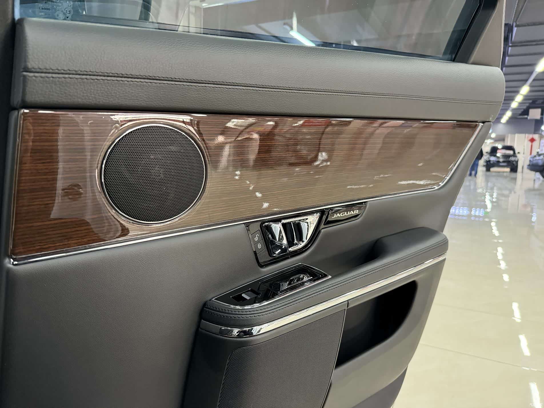 Jaguar XJ, 2018 19