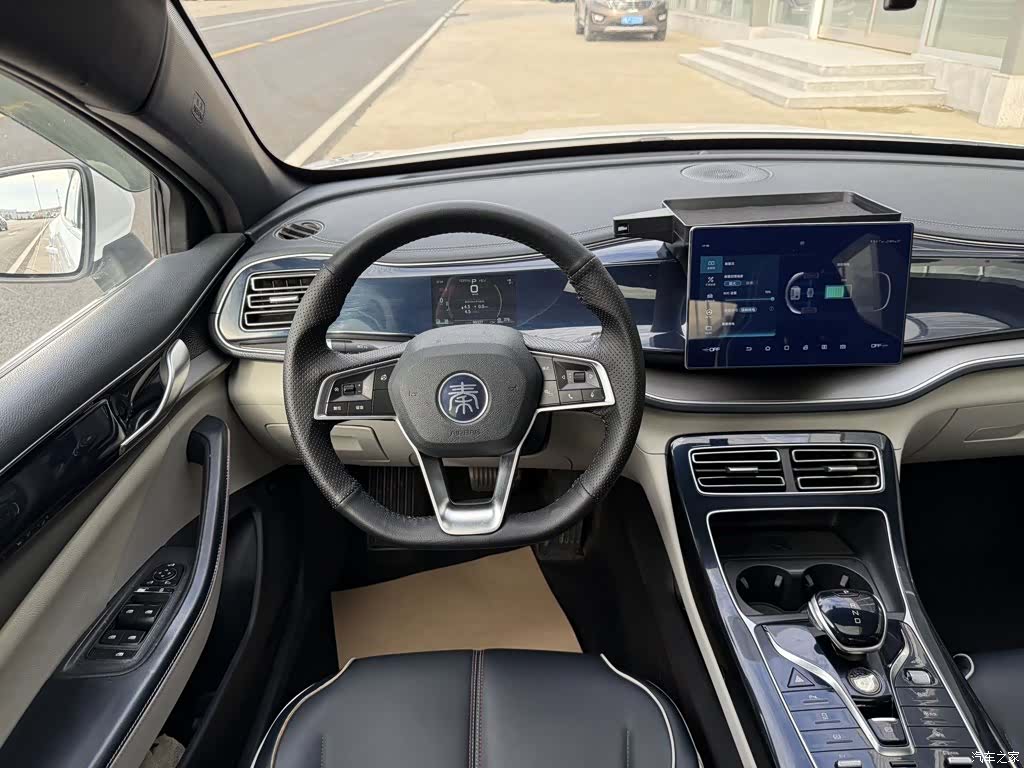 BYD Qin, 2022 12