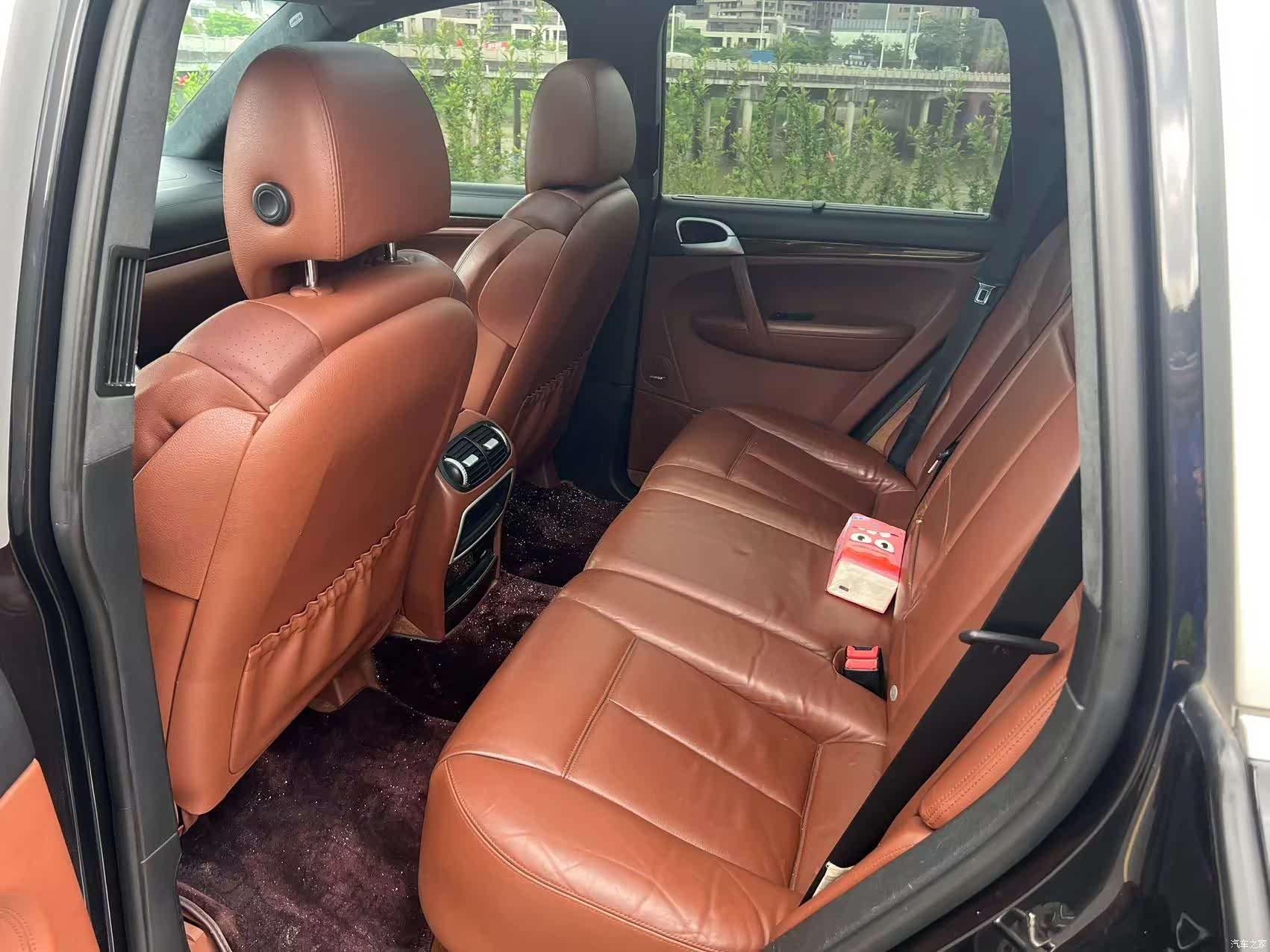 Porsche Cayenne, 2010 24
