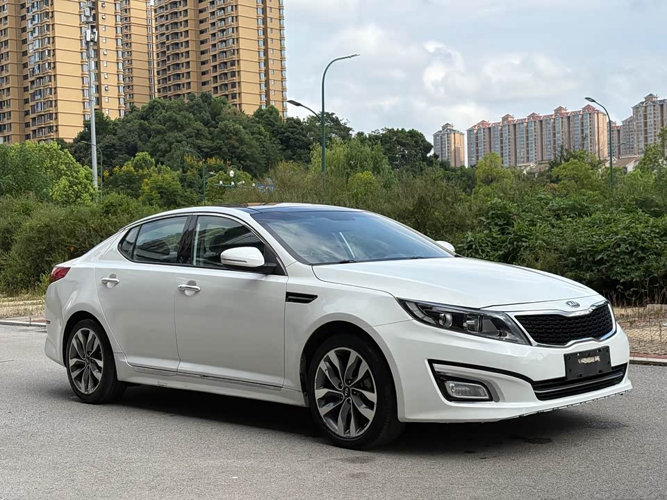 Kia K5 Kia K5