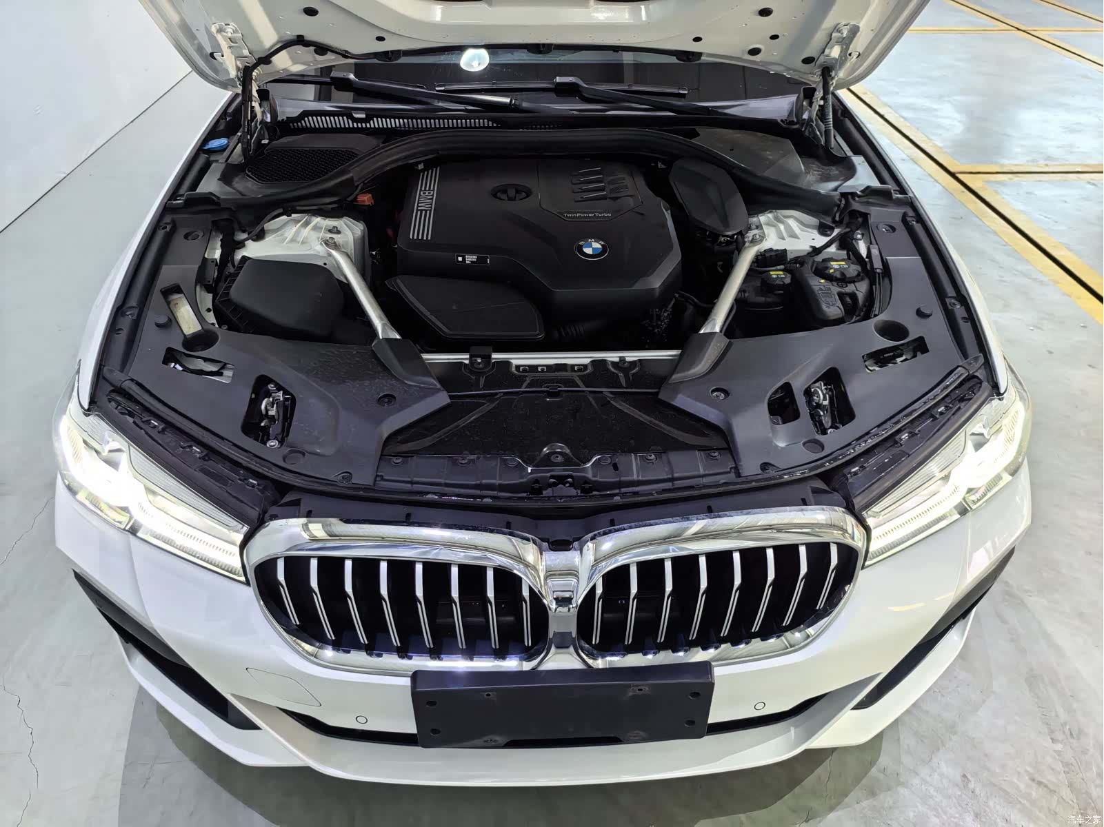BMW 5 Series, 2023 3
