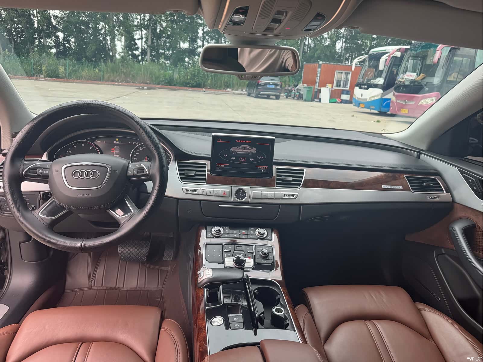 Audi A8L, 2014 3