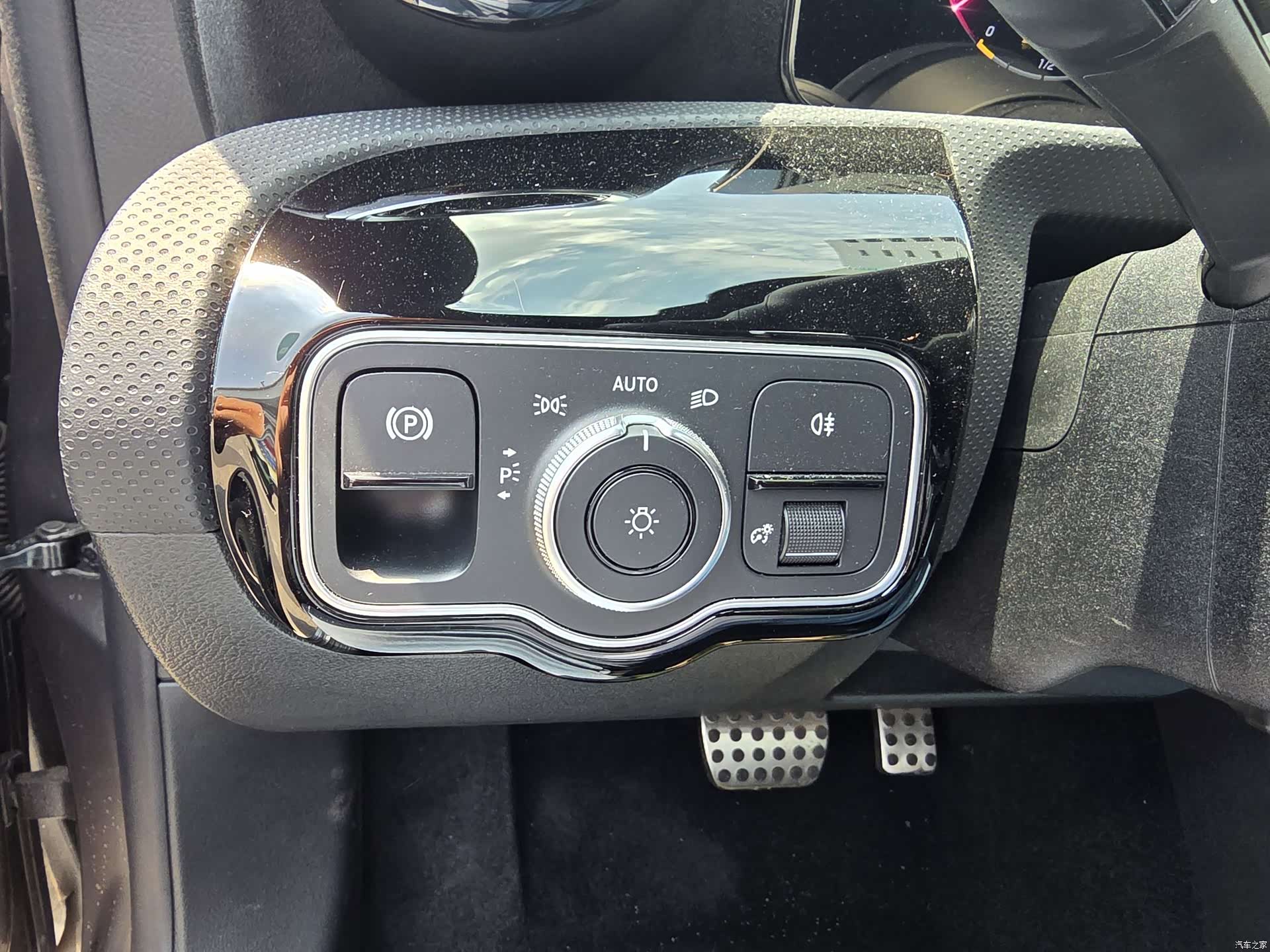 Mercedes-Benz CLA, 2025 24