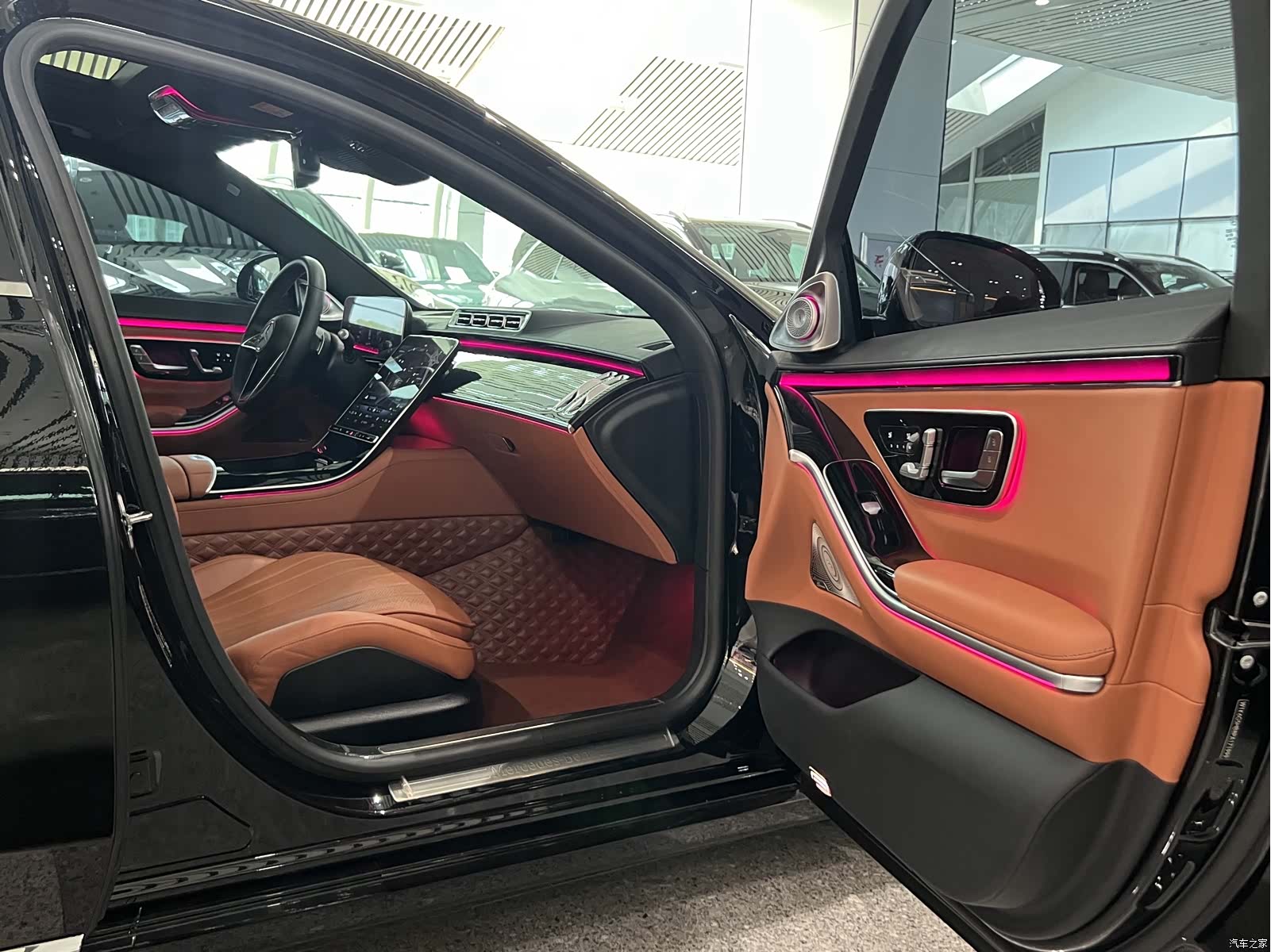 Mercedes-Benz S-Class, 2023 7