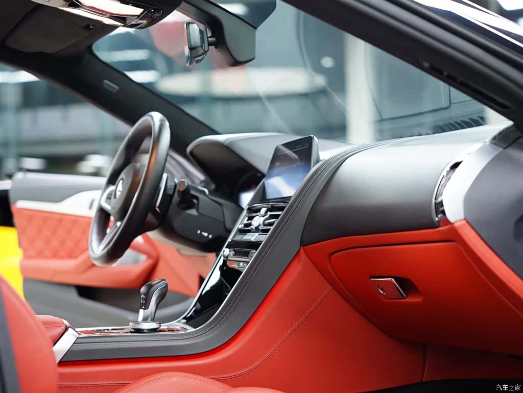 BMW M8, 2022 35
