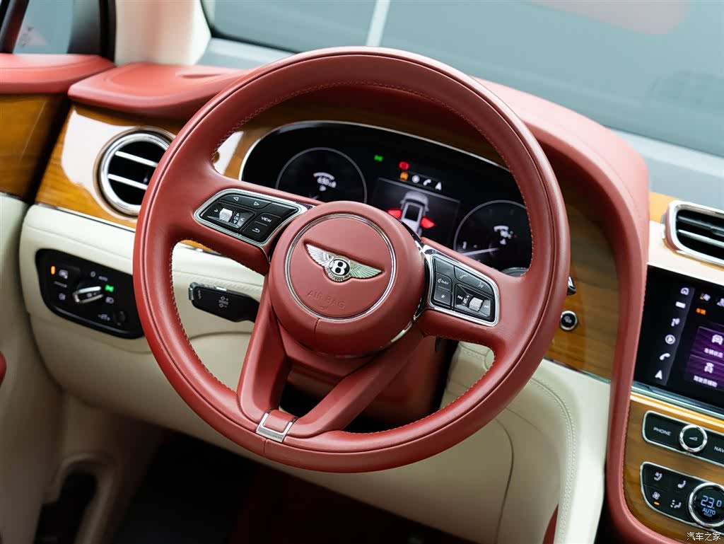 Bentley Bentayga, 2020 15