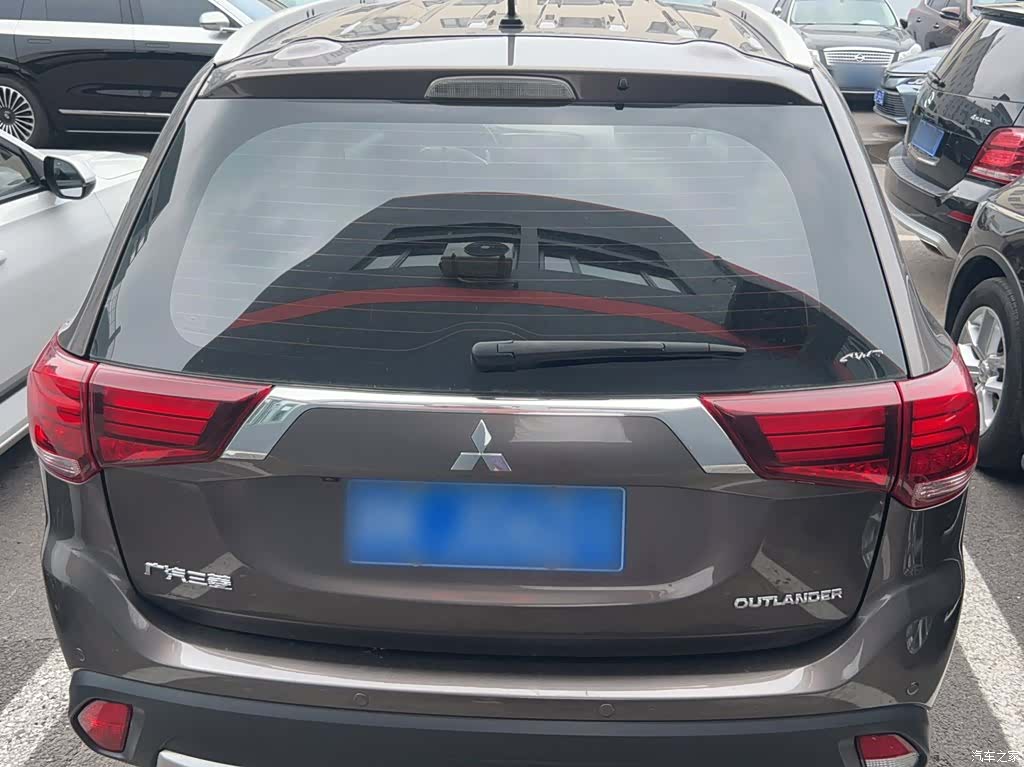 Mitsubishi Outlander, 2017 12