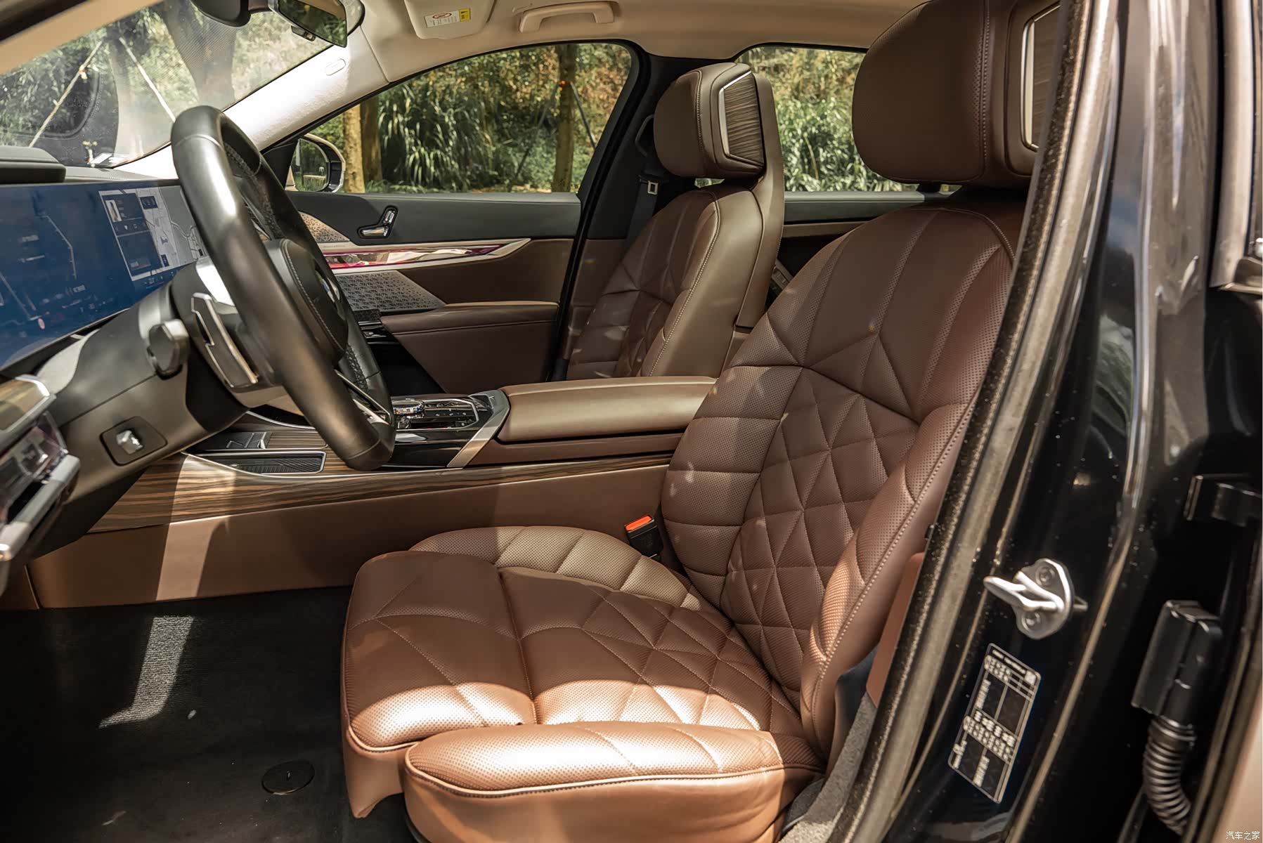 BMW 7 Series, 2025 4