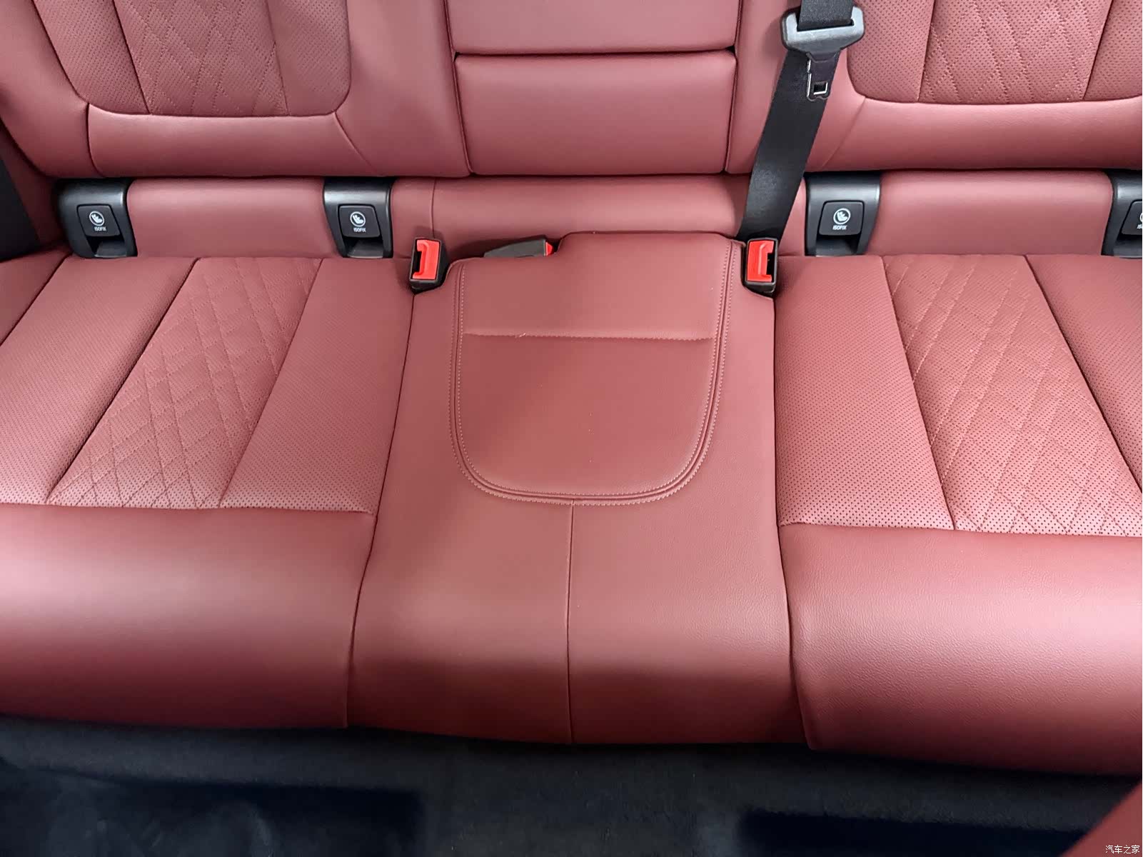 BMW iX3, 2023 11