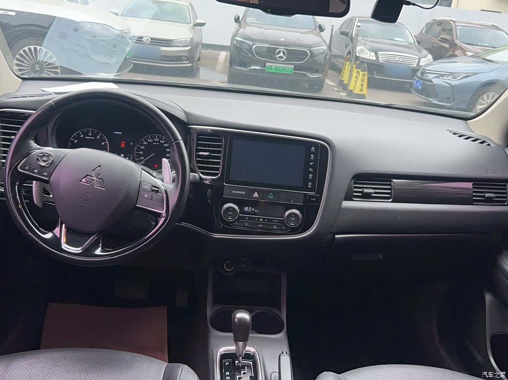 Mitsubishi Outlander, 2017 15