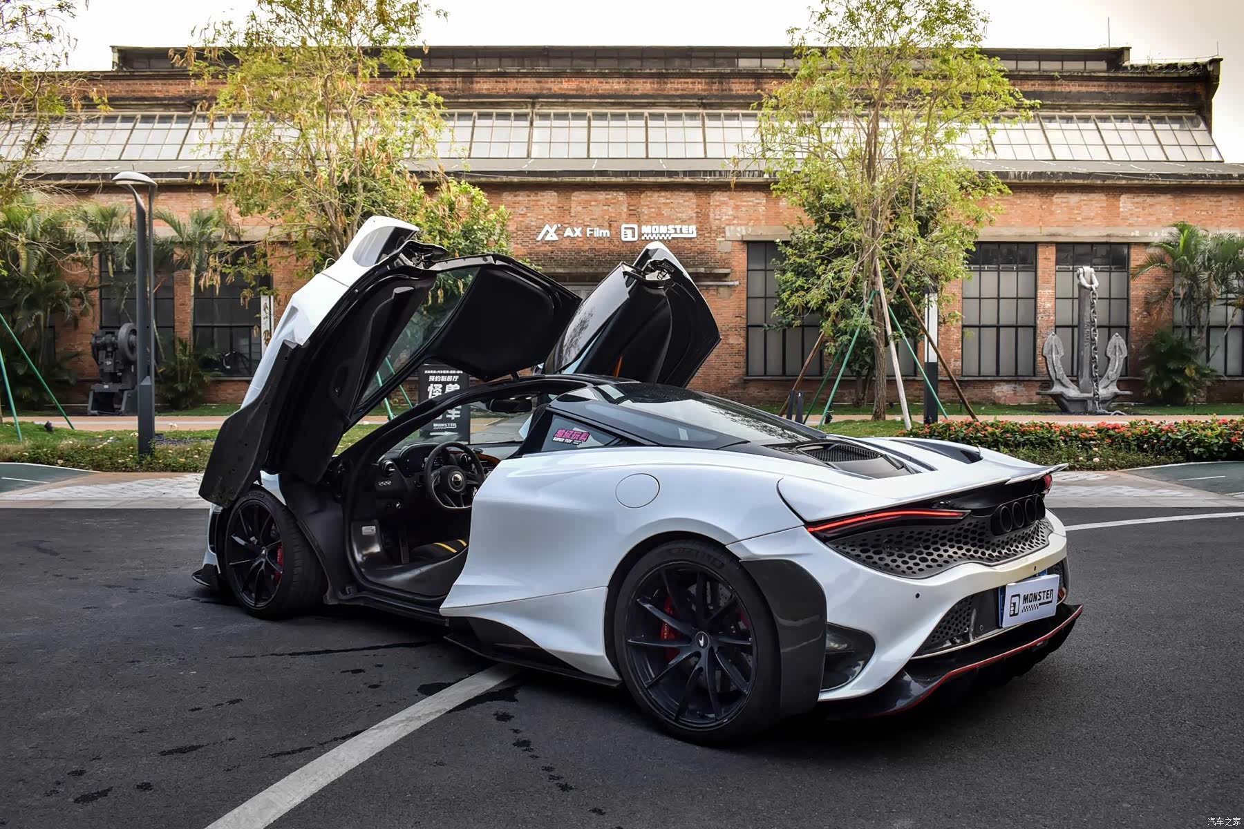 McLaren 720S, 2019 4