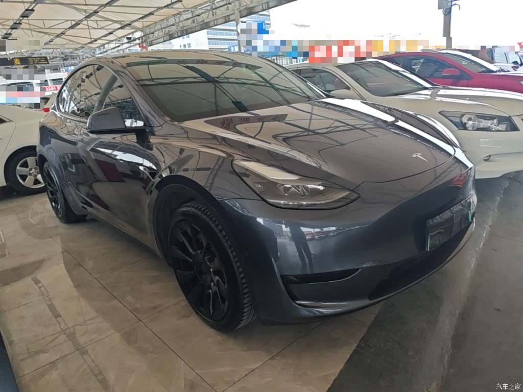 Tesla Model Y, 2023 4