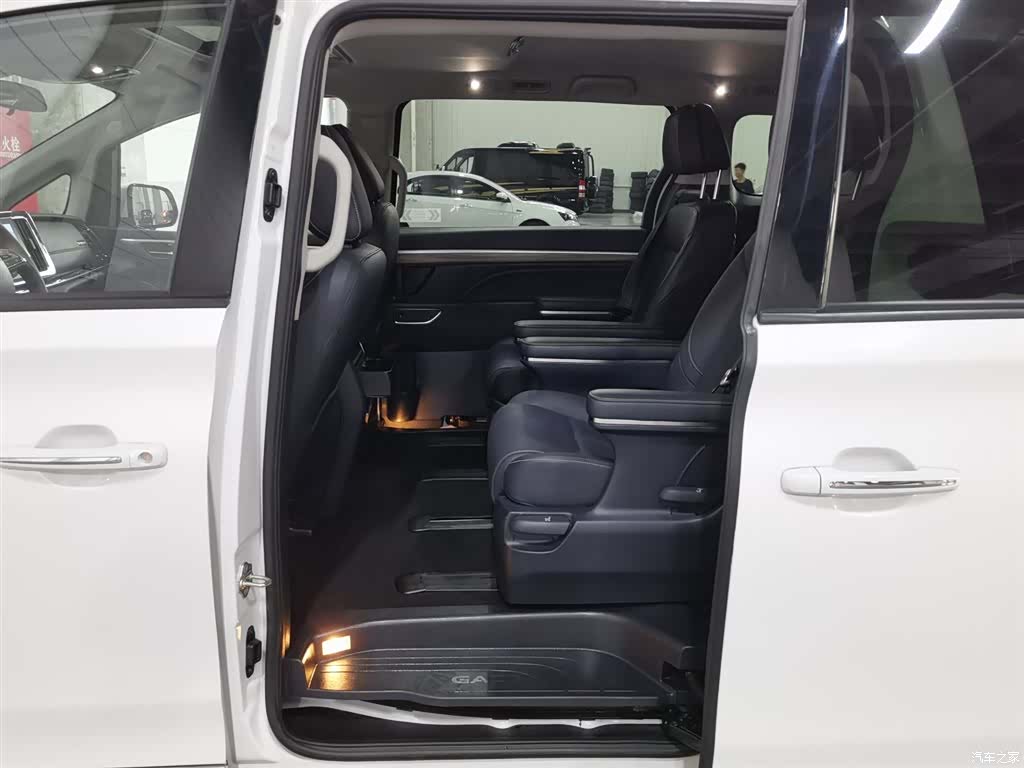 Trumpchi M8, 2023 15
