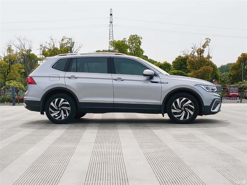 Volkswagen Tiguan L, 2021 7
