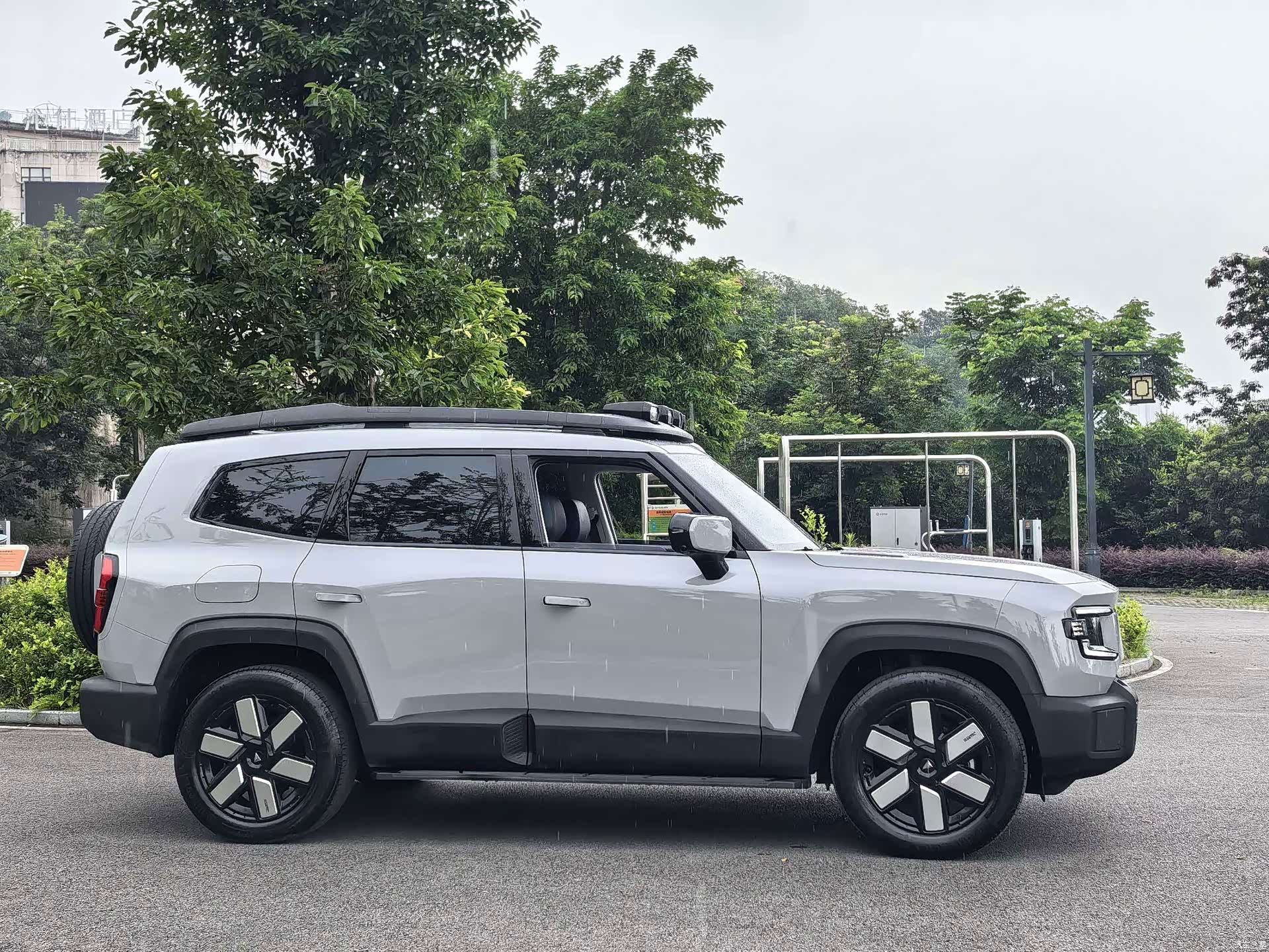 Deepal G318, 2024 10