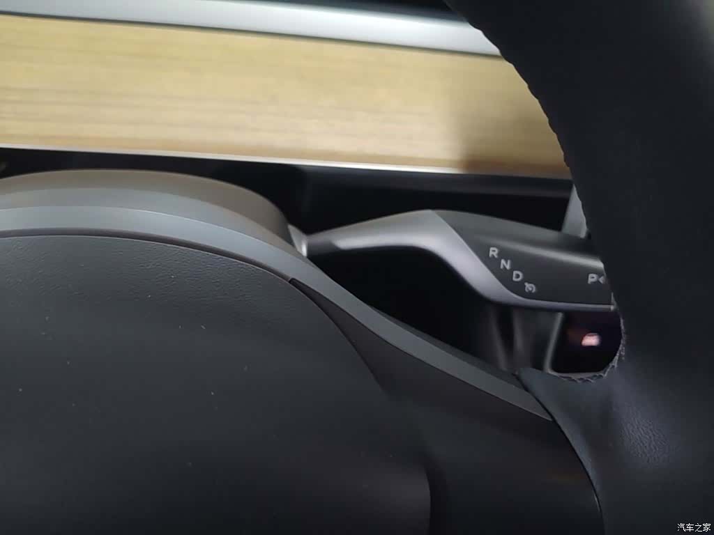 Tesla Model Y, 2023 14