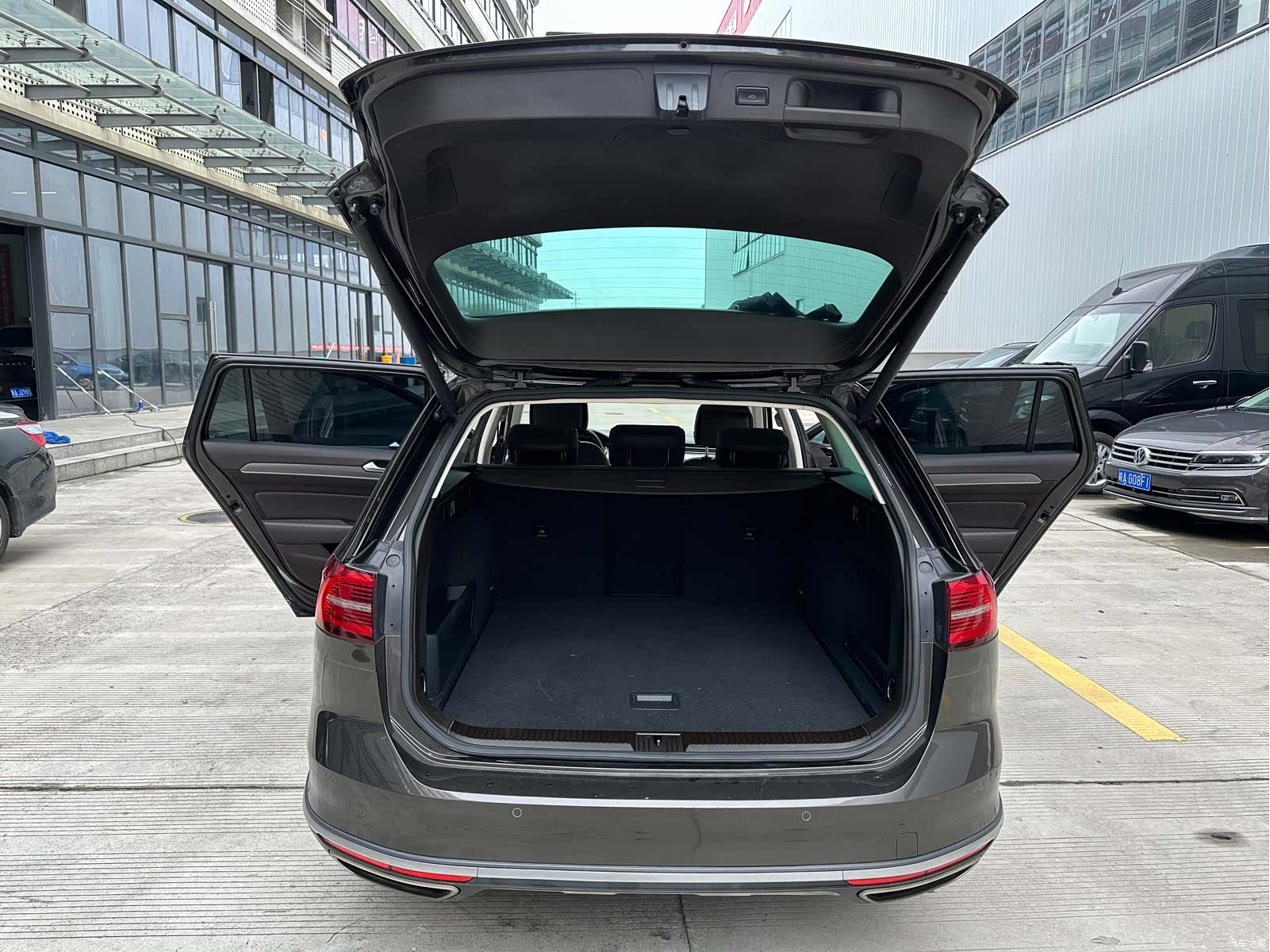 Volkswagen Variant, 2017 9