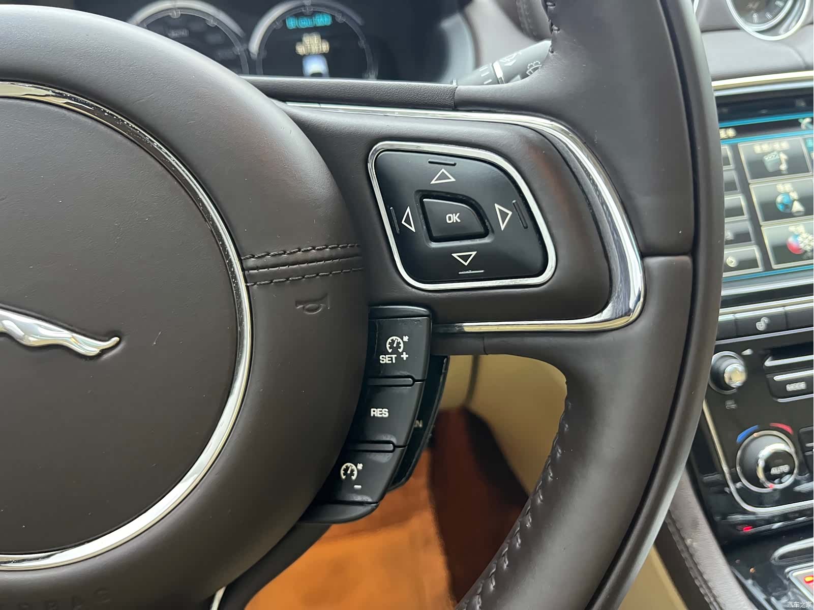 Jaguar XJ, 2015 16
