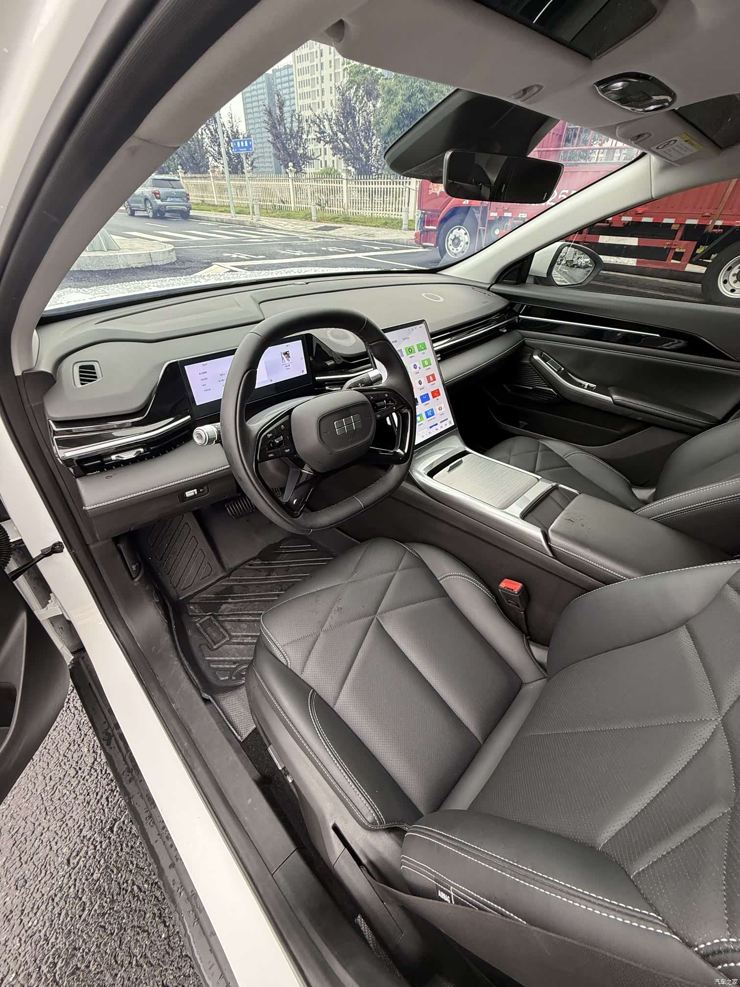 Geely Galaxy L6, 2025 8