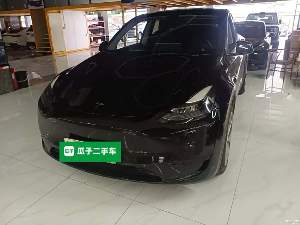 Tesla Model Y, 2022 2