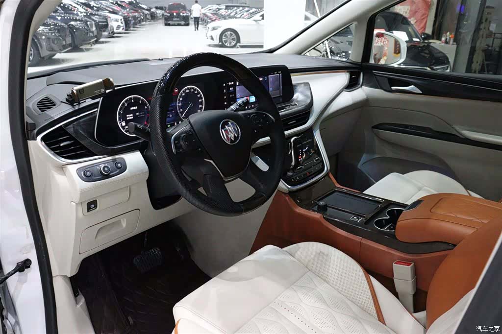 Buick GL8, 2021 6