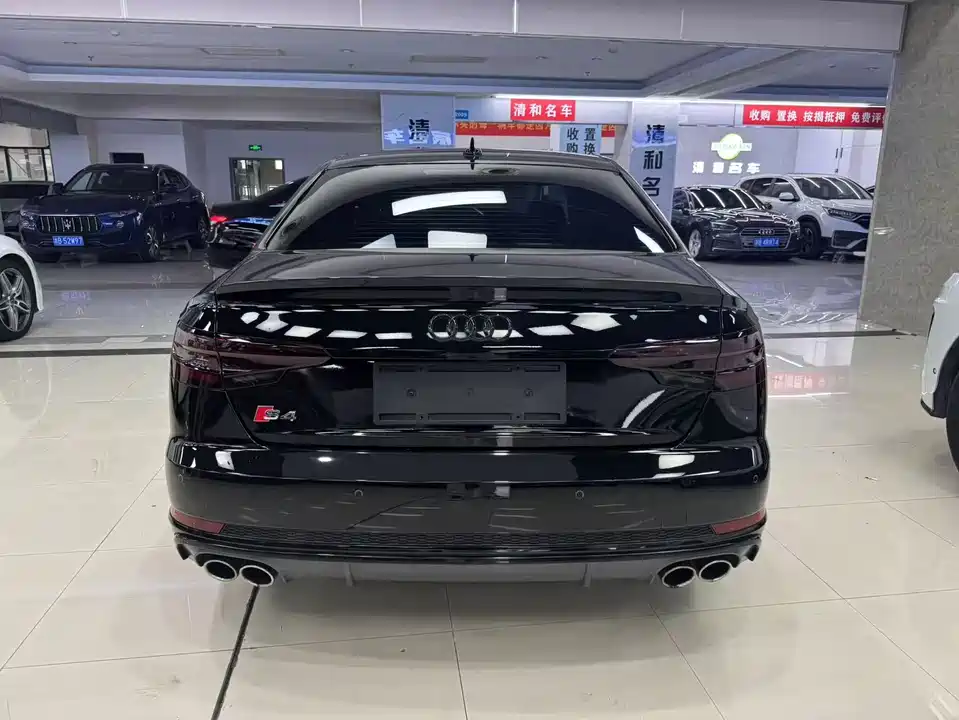 Audi S4