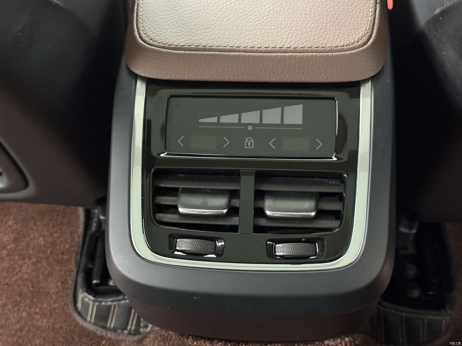 Volvo XC90, 2019 14