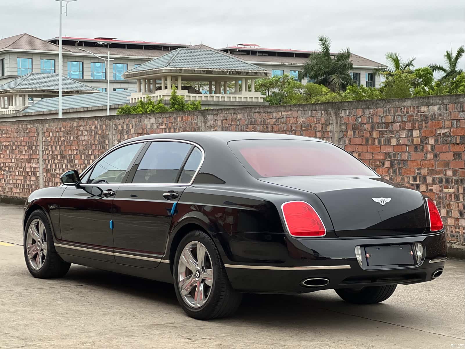Bentley Flying Spur, 2013 все фото