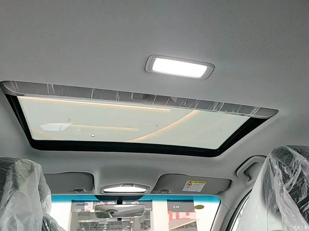 Geely Binray, 2026 18
