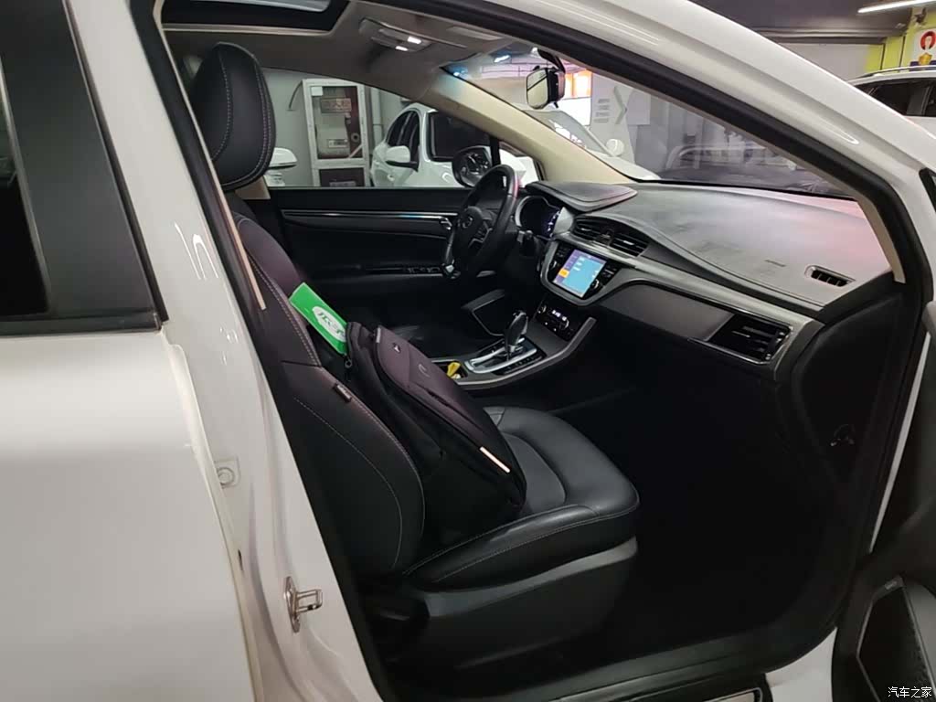 Geely Emgrand, 2017 25