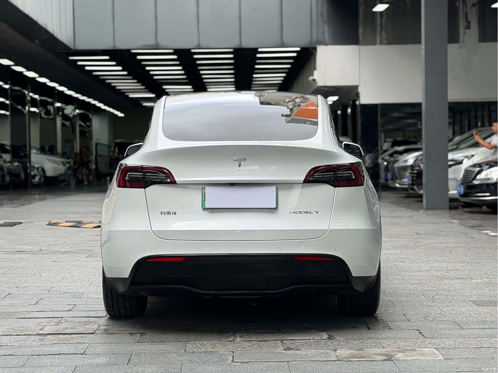 Tesla Model Y, 2021 14