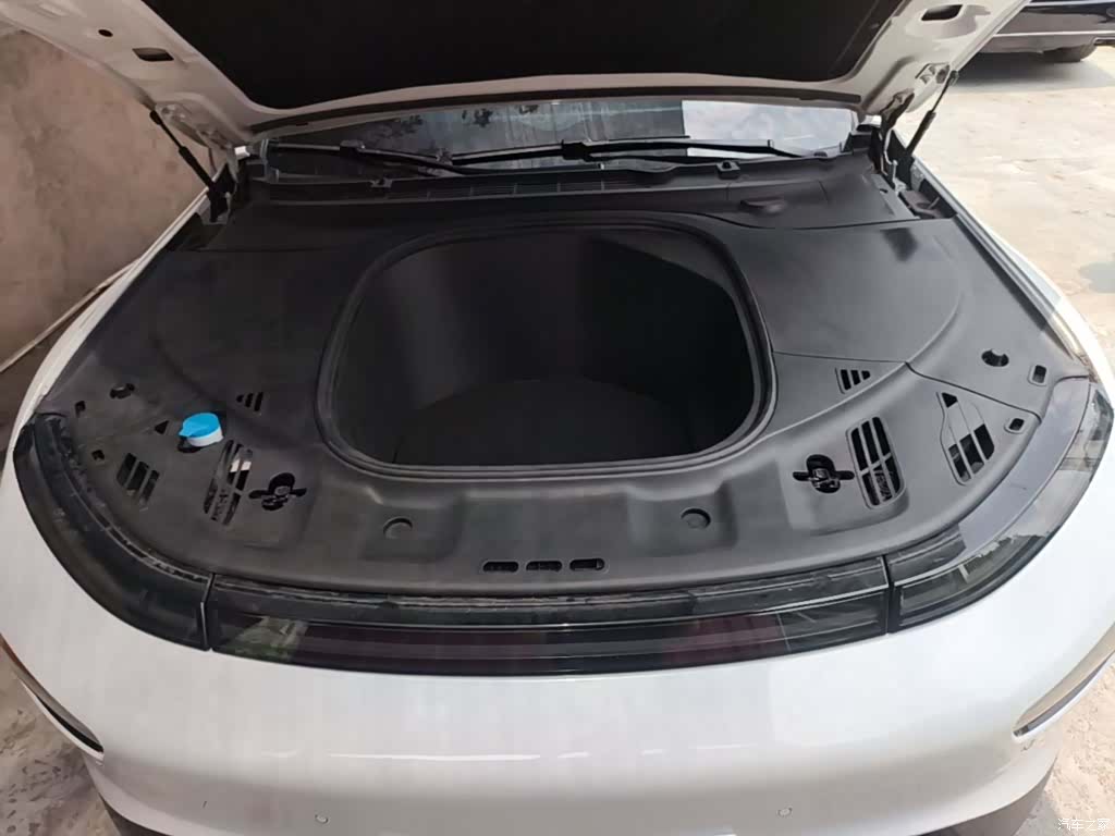 Xpeng P7, 2022 20