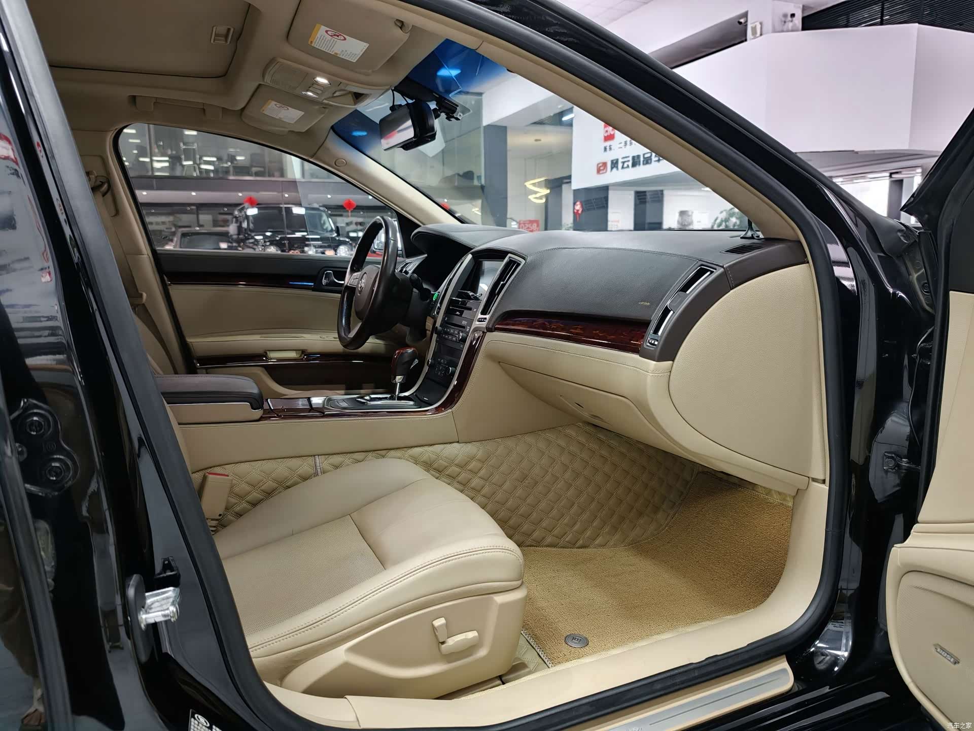 Cadillac SLS, 2013 19