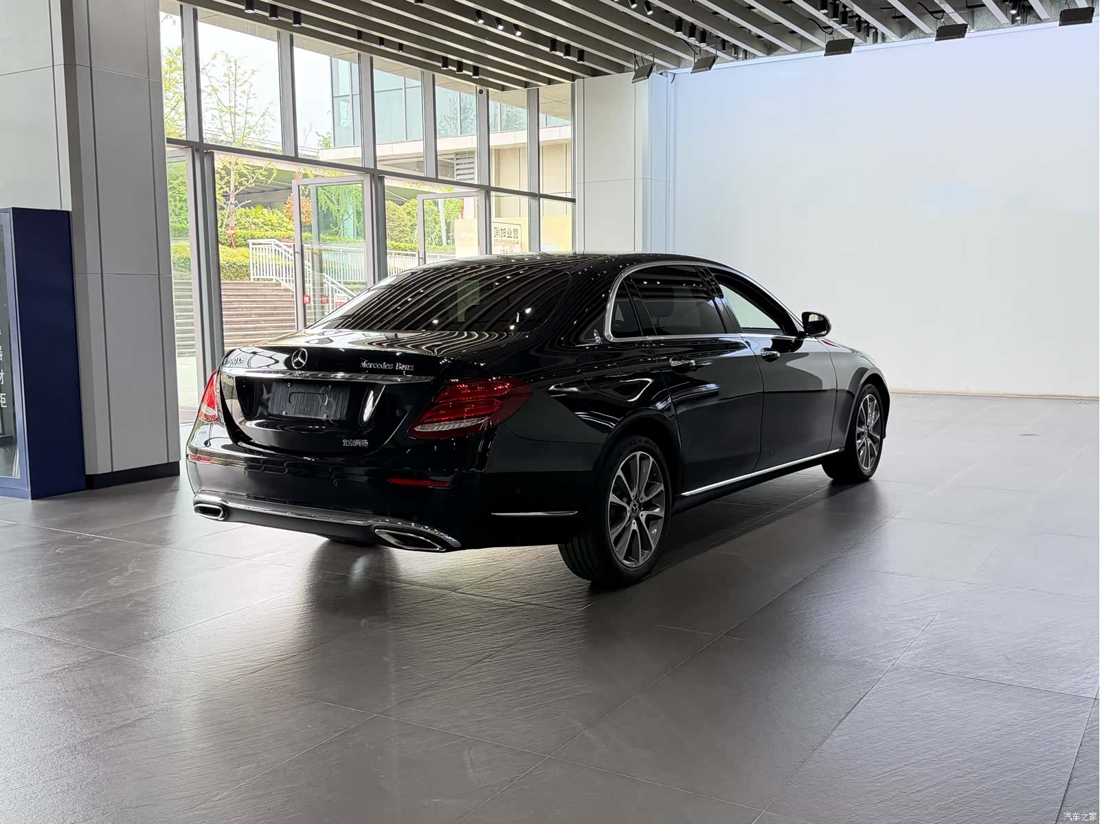 Mercedes-Benz E-Class, 2018 17