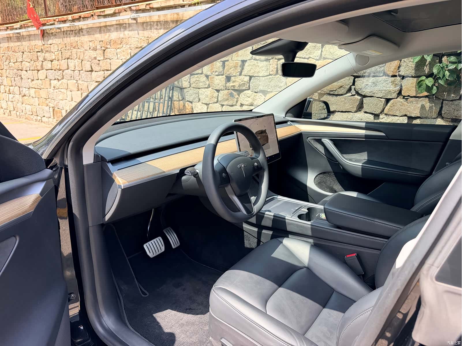 Tesla Model Y, 2022 4