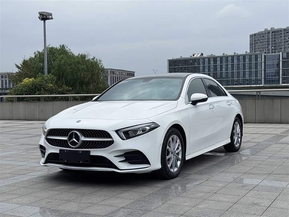 Mercedes-Benz Class A Mercedes-Benz Class A