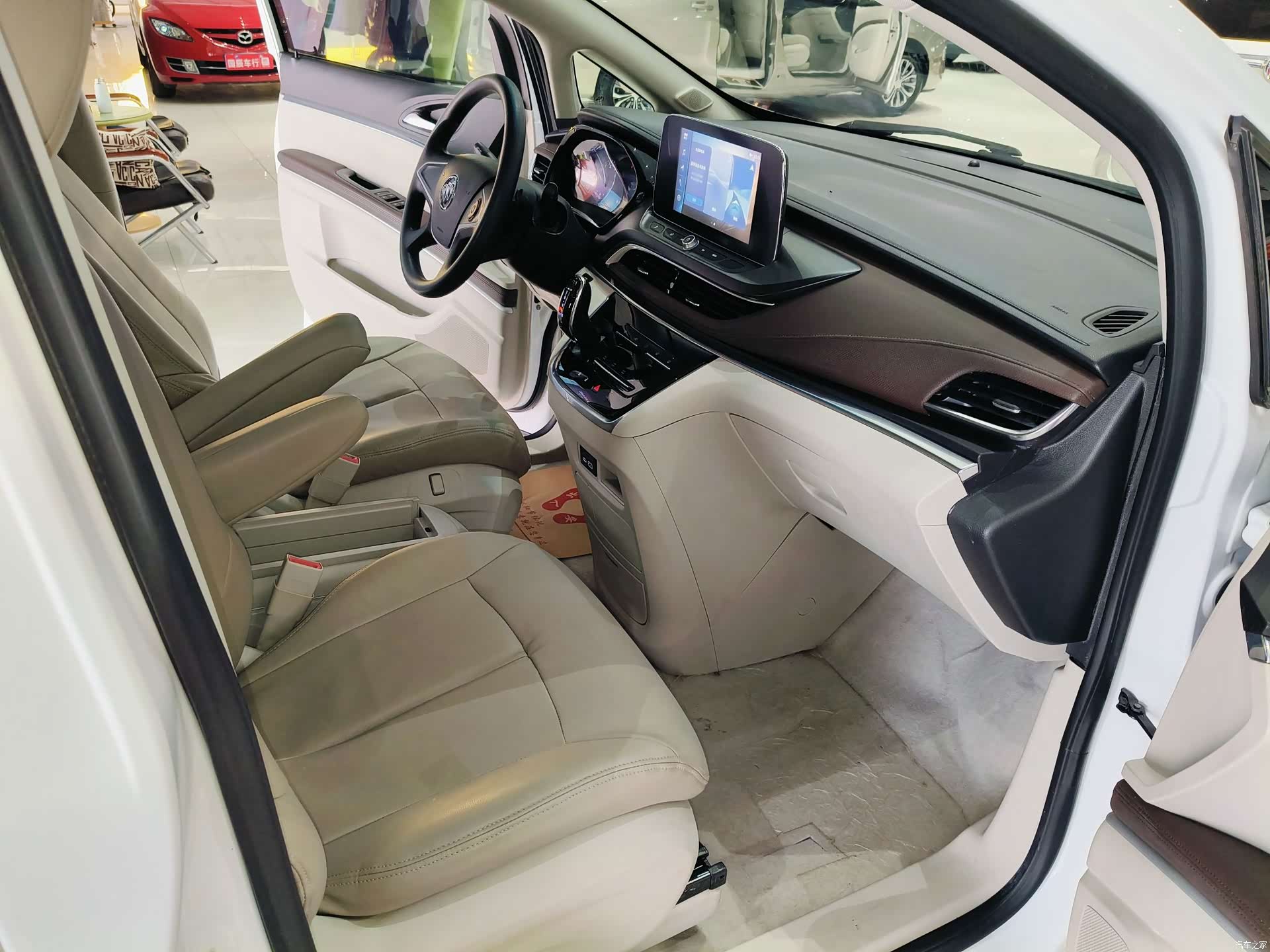 Buick GL8, 2022 14