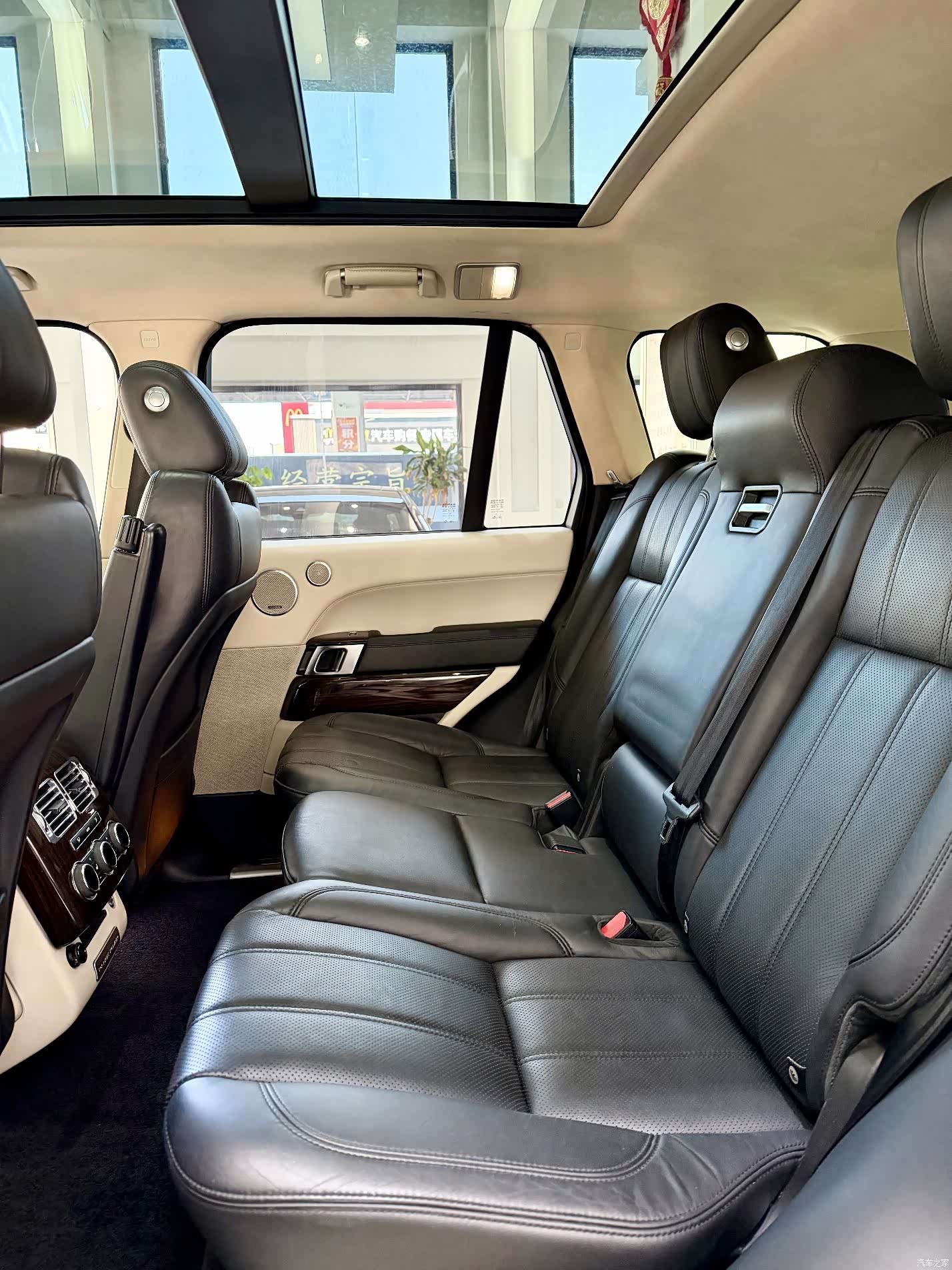 Land Rover Range Rover, 2015 12