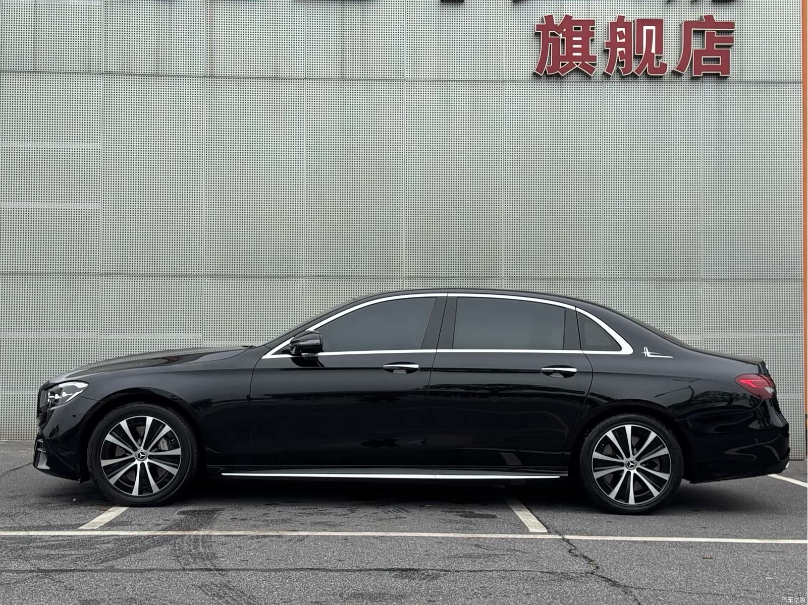 Mercedes-Benz E-Class, 2023 49