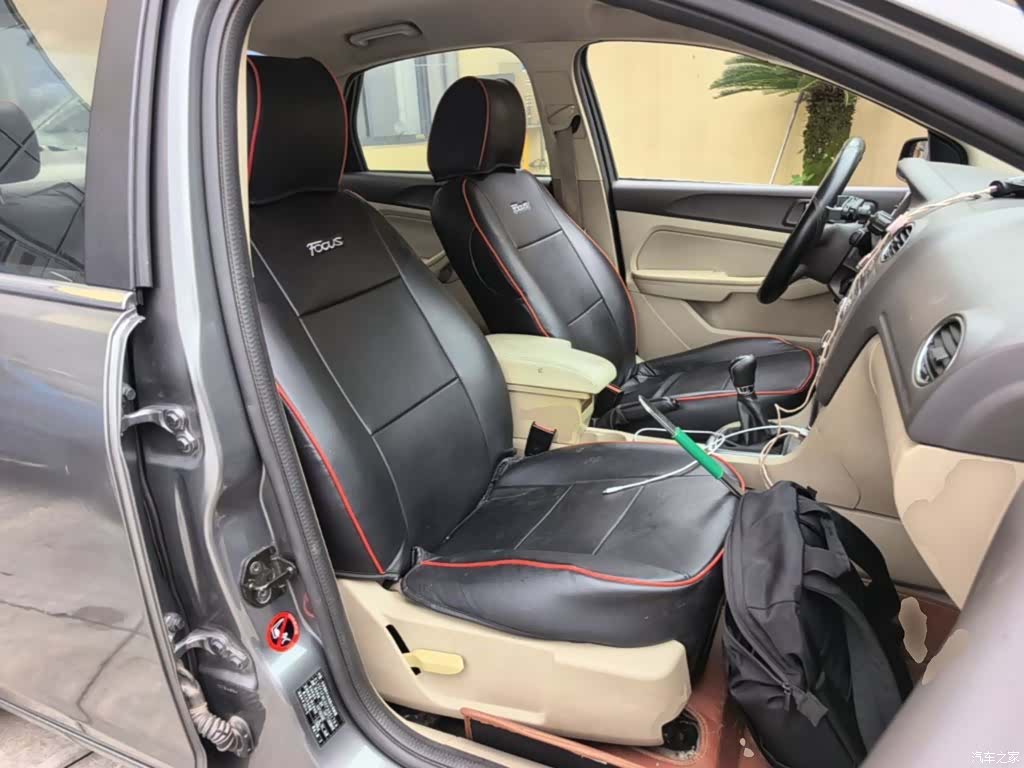 Ford Focus, 2014 25