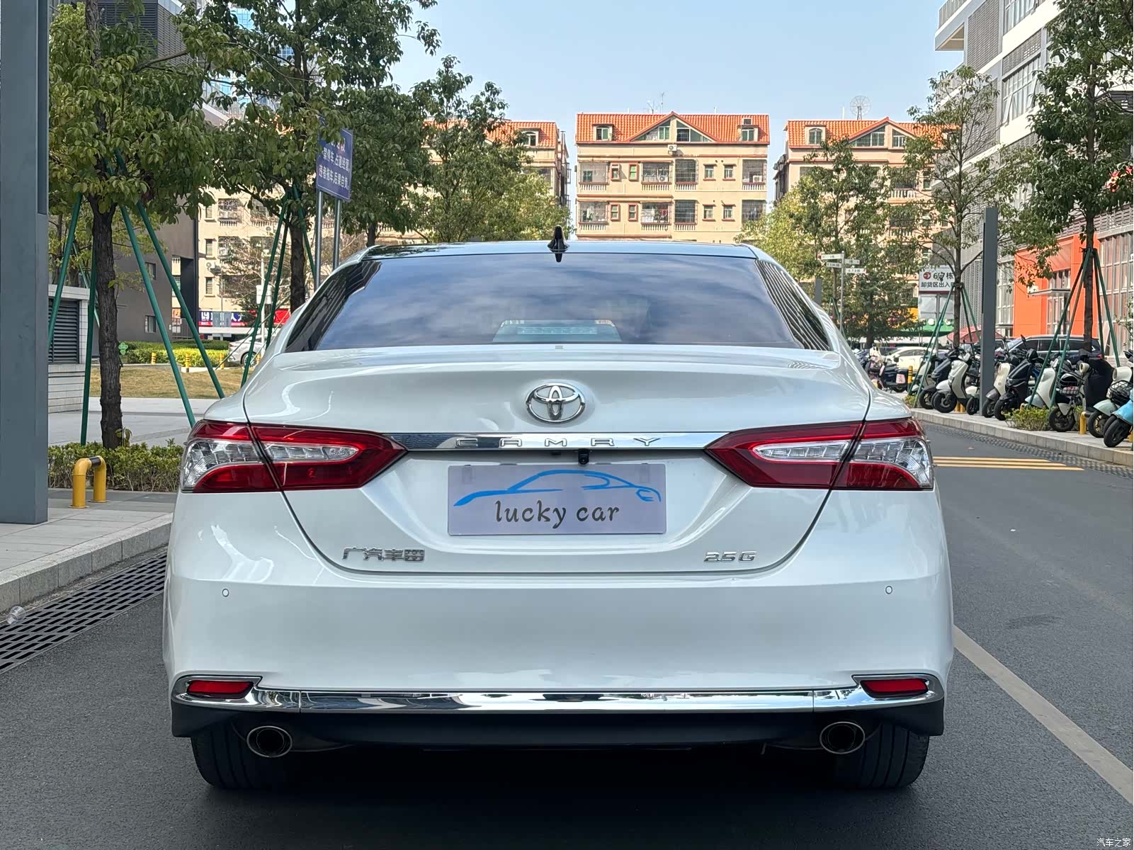 Toyota Camry, 2023 все фото