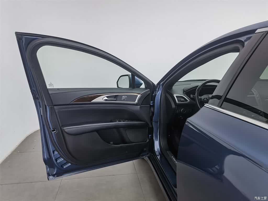 Lincoln MKZ, 2019 8