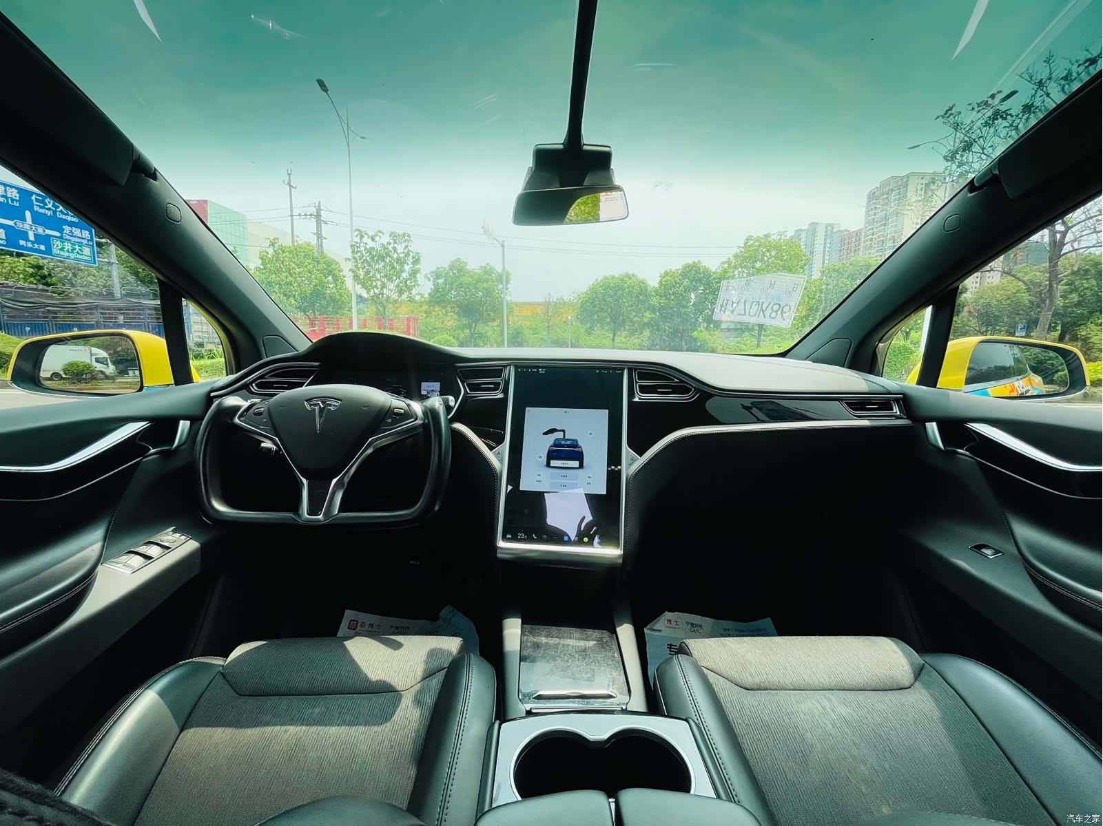 Tesla Model X, 2017 19
